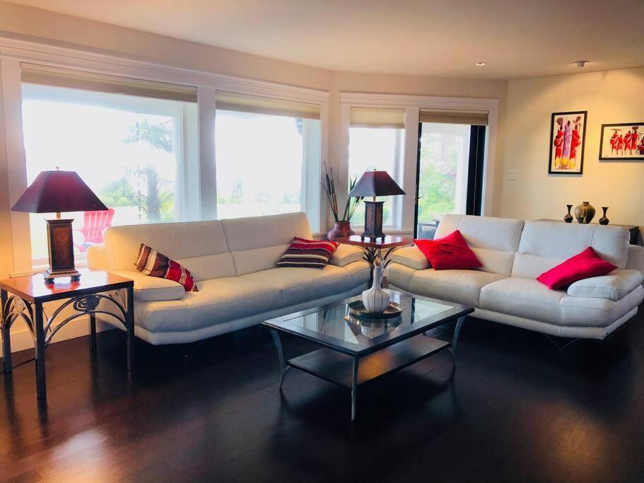 Saanichton Waterfront 2Br Suite With Superb Views Exteriör bild